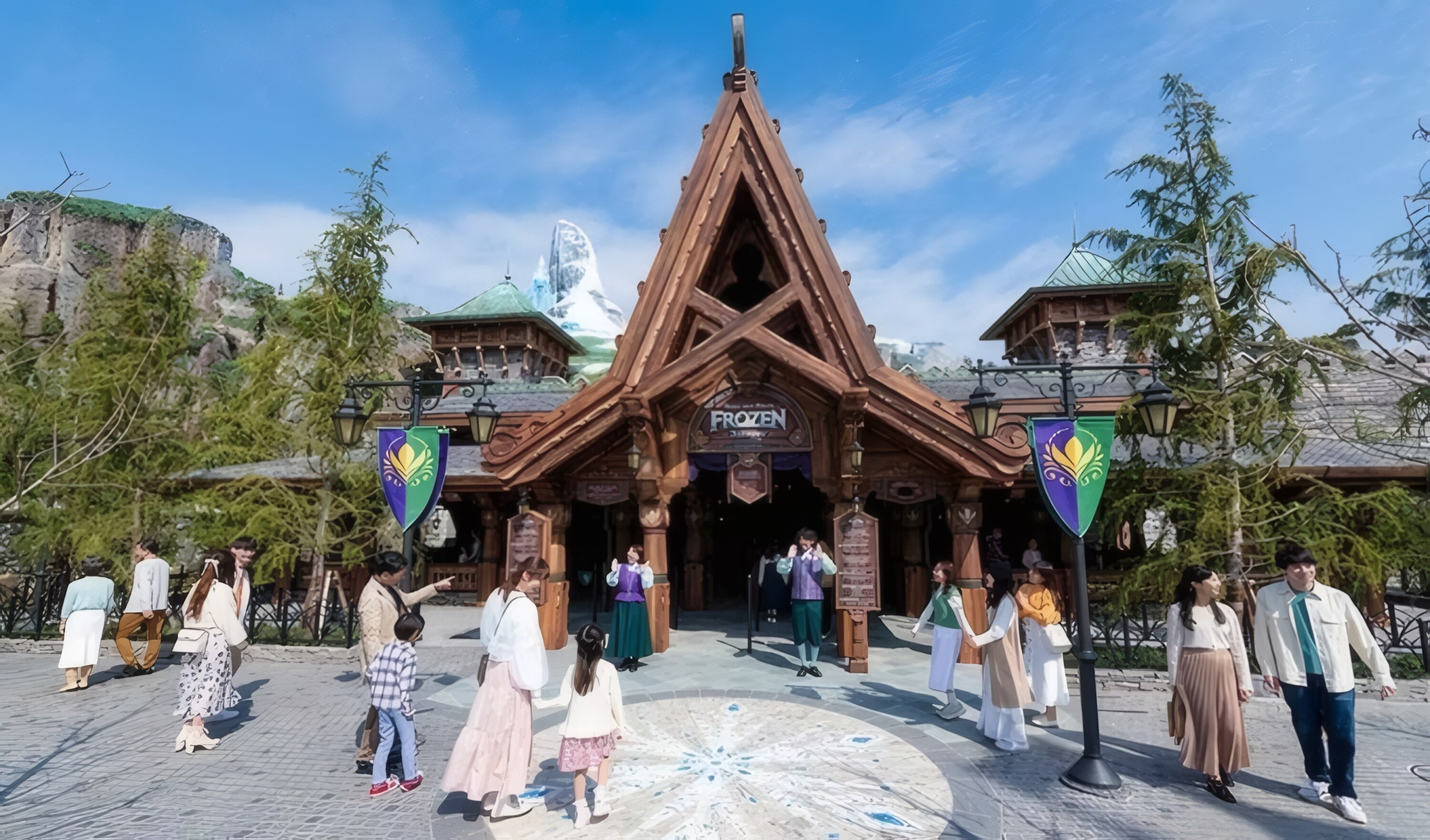 Anna's and Elsa's Frozen Journey